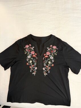 Black Embroidered Floral Women’s Top - Unbranded